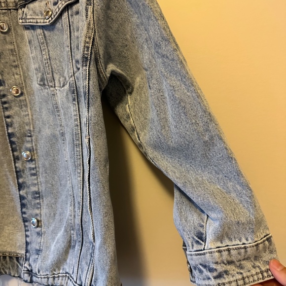 SOLD Zara oversized denim jacket - Picture 3 of 8
